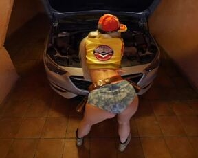 FullService SlutStation- get your Dick Sucked and Car Fixed