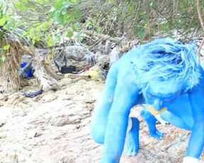 Bodypinat Cosplay : a Blue Pokemon in the Wild