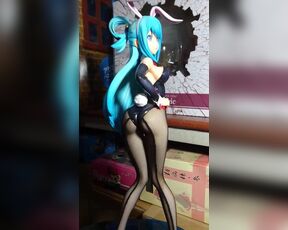 Aqua Ver.Bunny Figure Hot pose Cumshot